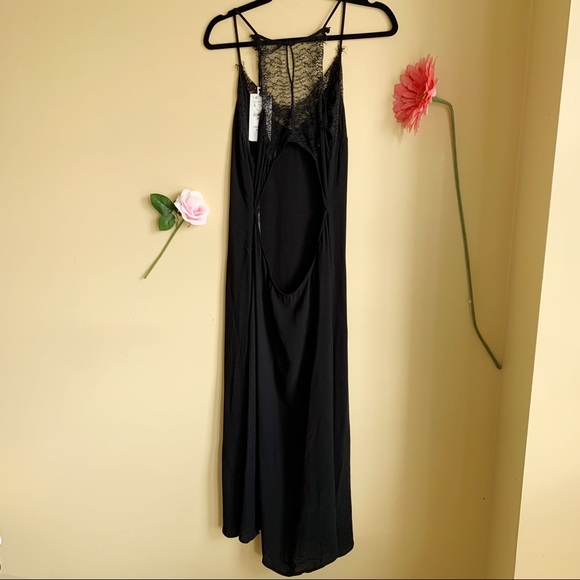 Zara Midi dress with cut-out back and lace insert - Picture 2 of 11